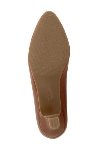 Trotters Kate Pointed Toe Kitten Heel Pump In Luggage