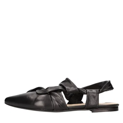 Strategia Flat Shoes Black In Nero Neri E Grigi