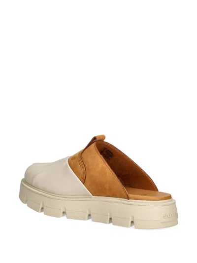 Sorel Rein Cb Clogs In Bleached Ceramic/canyon Gold