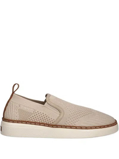 套穿式网布运动鞋