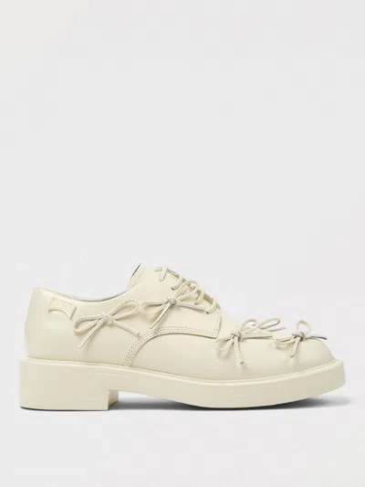 Camper Dean In White