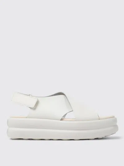 Camper Oruga Up In White
