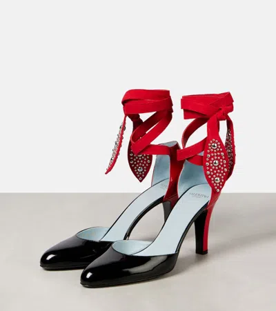 Valentino Black And Red Foliefoliage Décolleté In Black