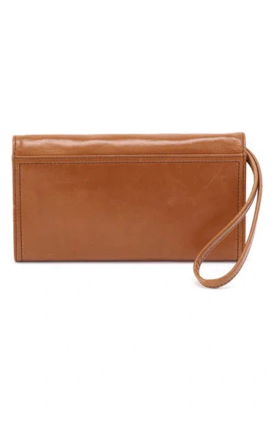 Hobo Romy Leather Wallet Crossbody In Truffle