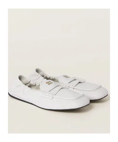 Miu Miu Mocassini In Nappa Bianca Donna In White
