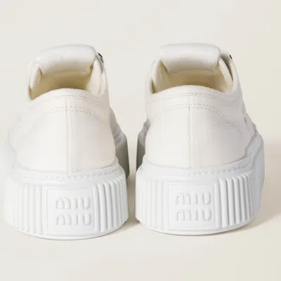 Miu Miu Round Toe Low-top Casual Shoes In Ivory