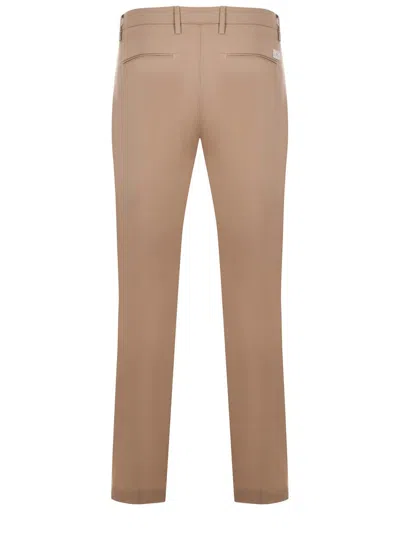 Entre Amis Trousers In Brown