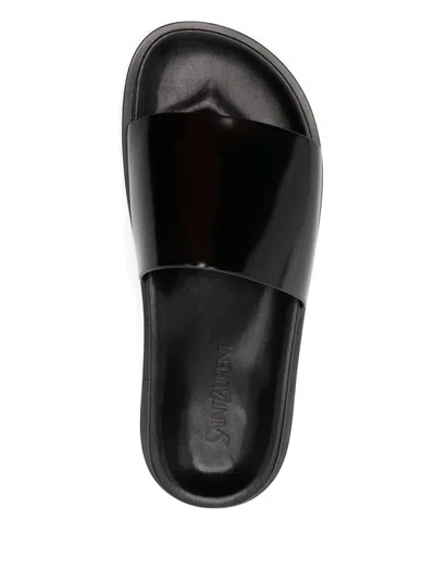 Saint Laurent Nichols Slide Sandal In Schwarz