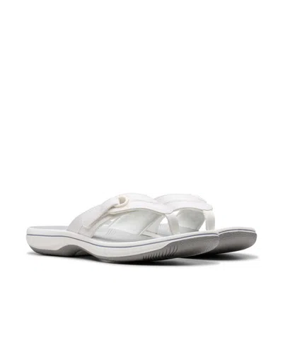 Clarks Cloudsteppers Women's Breeze Reyna Sandals In White Textile