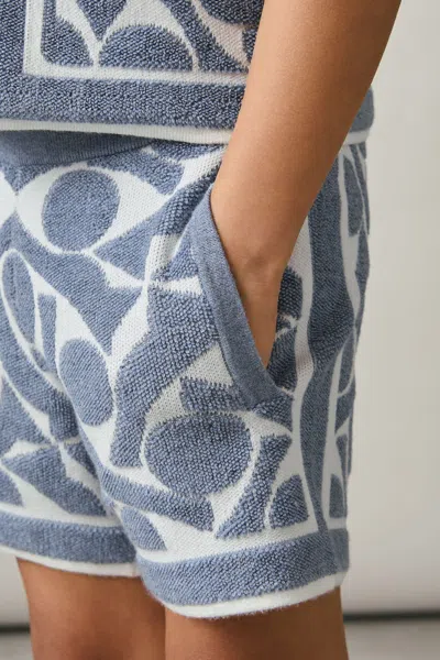 Reiss Soft Blue/white 3-9 Yrs Abstract-pattern Towelling Shorts In Soft Blue/white