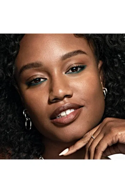 Smashbox Halo Healthy Glow Tinted Moisturizer Broad Spectrum Spf 25 In Dark Warm