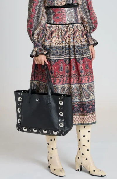 Valentino Garavani Handbags. In 0no Nero