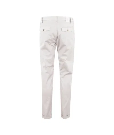 Re-hash Mucha Elastico Con Pinces In White