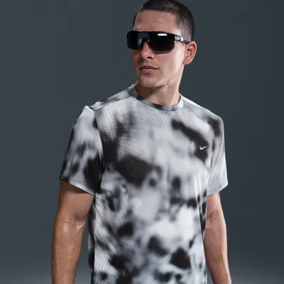 Nike Men's Running Division Breathe Dri-fit Adv Short-sleeve Running Top In Black