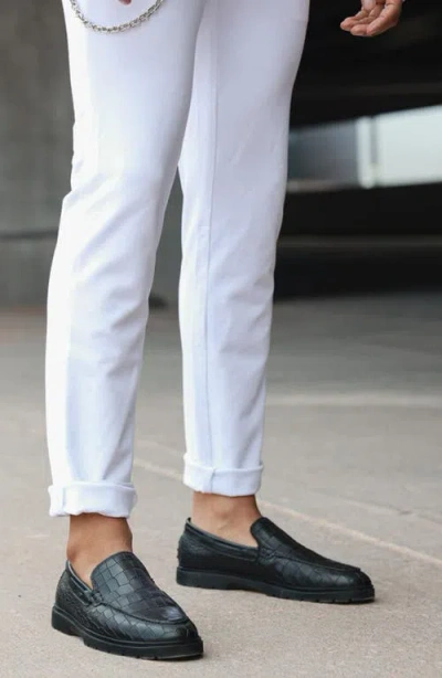 Gernie Venetian Low Top Loafer In Black Croco