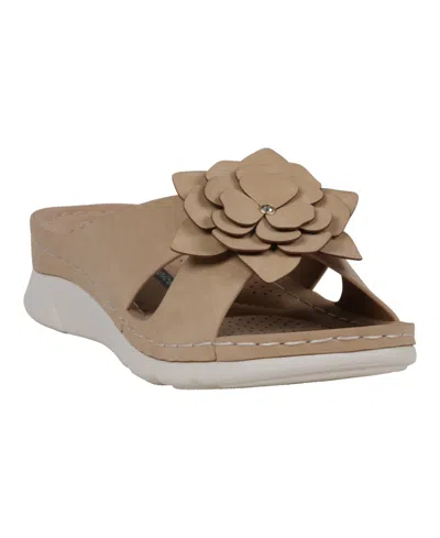 Gc Shoes Women's Claire Flower Rosette Comfort Sandals In Tan