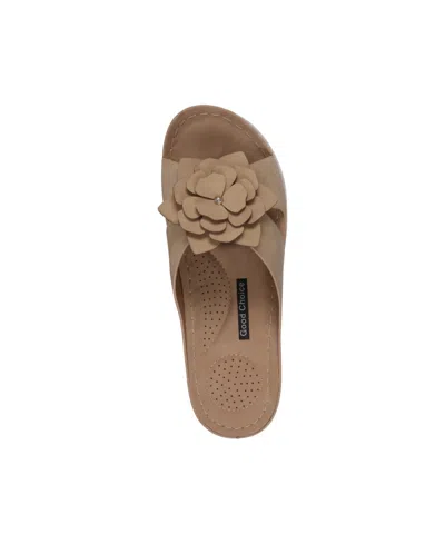 Gc Shoes Women's Claire Flower Rosette Comfort Sandals In Tan