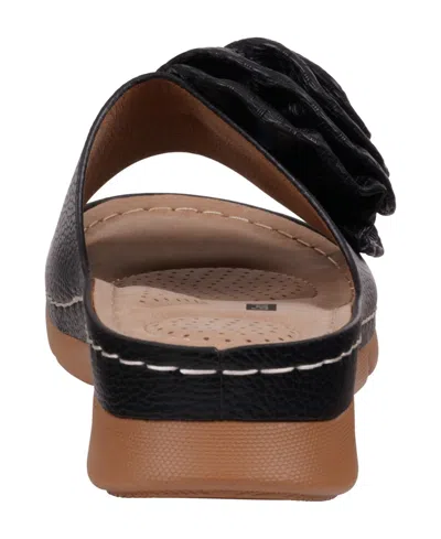 Gc Shoes Women's Honey Flower Rosette Flat Sandals In Black