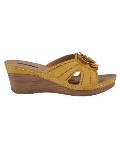 Gc Shoes Women's Fiora Floral Wedge Sandals In Yellow