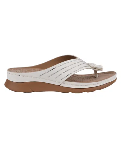 Gc Shoes Women's Amari Flower Thong Flat Sandals In White
