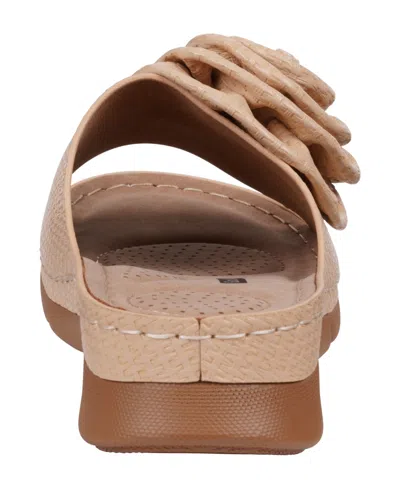 Gc Shoes Women's Honey Flower Rosette Flat Sandals In Natural