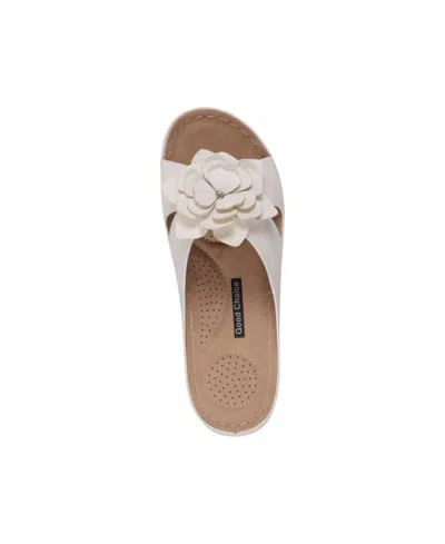 Gc Shoes Women's Claire Flower Rosette Comfort Sandals In White