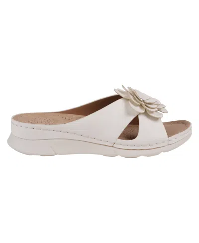 Gc Shoes Women's Claire Flower Rosette Comfort Sandals In White