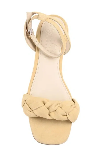 Journee Signature Womens Sellma Strap Sandals In Tan