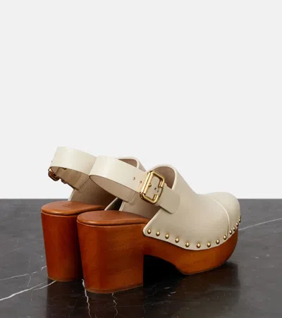 Chloé Jeannette Leather Slingback Platform Clogs In White