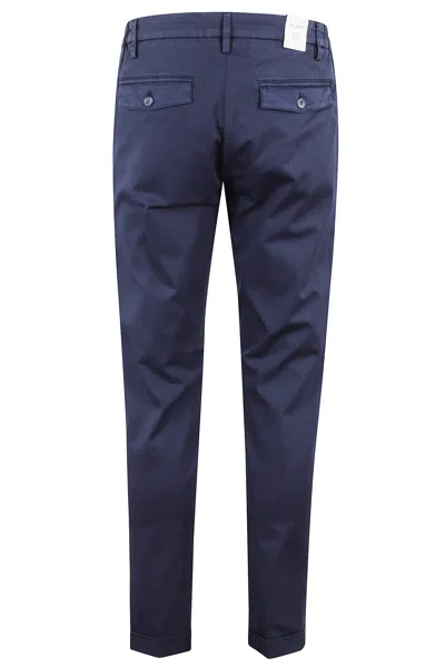 Re-hash Mucha Chinos Con Risvolto In Blu