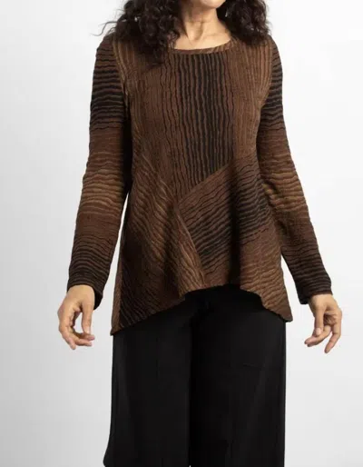 Habitat Crew Neck Tunic Top In Chocolate In Gold