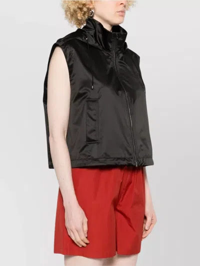 Fendi Hooded Zipped Vest In Black