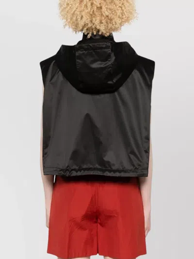 Fendi Hooded Zipped Vest In Black