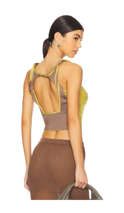 Isa Boulder Two-tone Twisted Top In Avocado