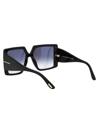 Tom Ford Squared Sunglasses Ft0921 01 B In 01b Nero Lucido / Fumo Grad