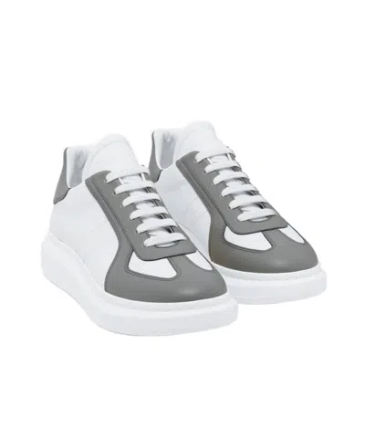 Alexander Mcqueen Chunky Sole Sneakers Contrasting Panels In Off-white/cool Gray