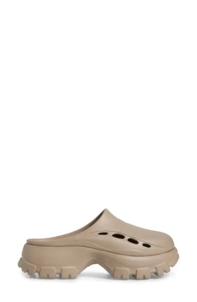 Hunter Bryce Platform Mule In Light Natural