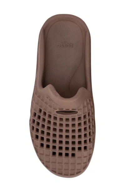 Lusso Cloud Scenario Perforated Clog In Malt