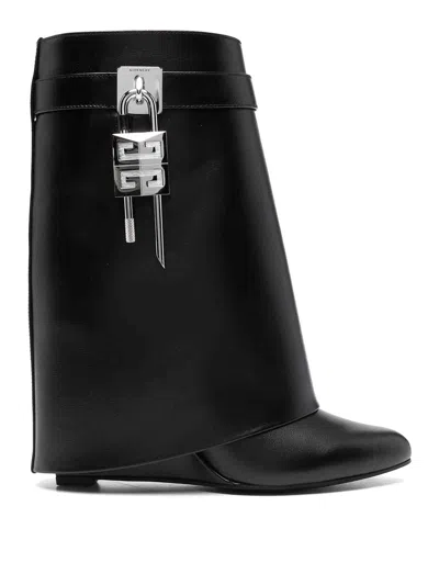 Givenchy Shark Lock Biker Ankle Boots In Leather And Shearling In Negro
