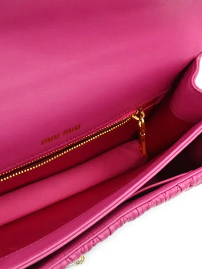 Pre-owned Miu Miu 2010s Matelasse Shoulder Bag In 粉色