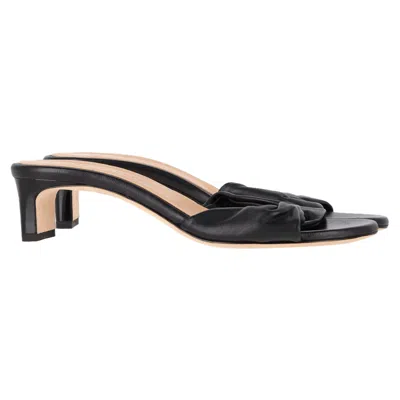 032c Dear Frances Twisted Slide Sandals In Black Leather In Black
