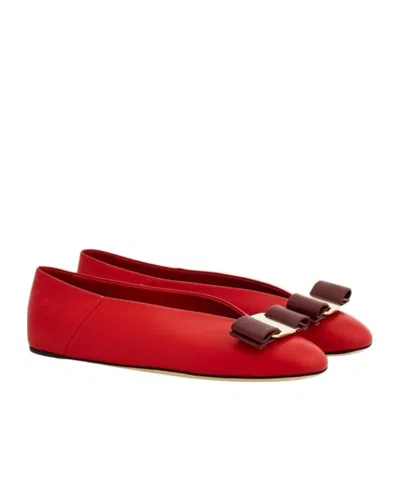 Ferragamo Vanna Bow Detail Flat Sole Ballerina In Red