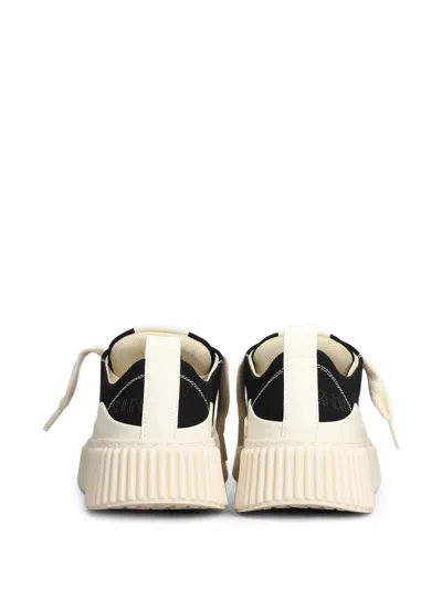 帆布低帮运动鞋