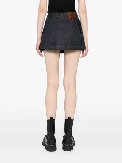 刺绣拼接百褶牛仔半身裙