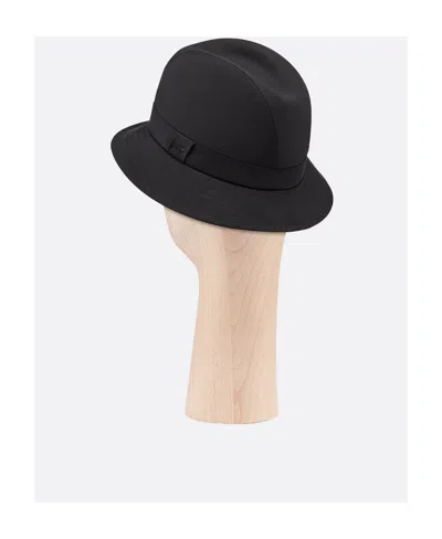 Dior Black Bee-shaped Embroidered Hat In Black