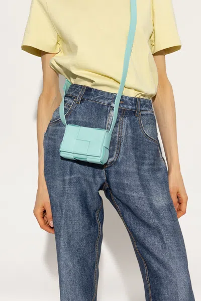 Bottega Veneta Cassette Knitted Shoulder Bag In Blue