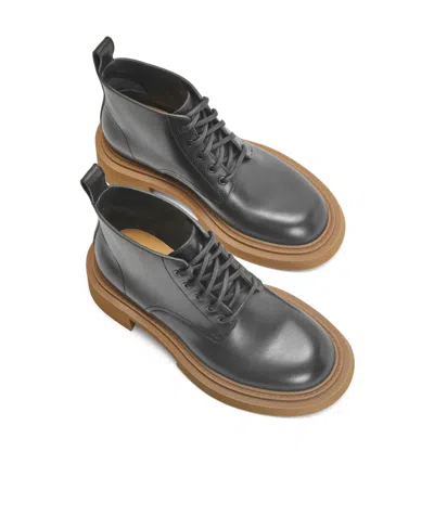 Loewe Versatile Elasticated Chelsea Boots In Black