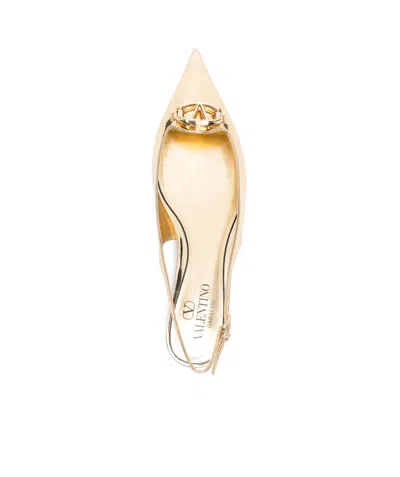 Valentino Garavani 25mm Vlogo Slingback Pumps In Gold