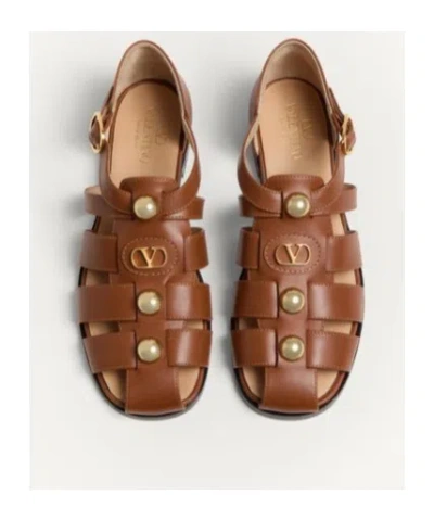 Valentino Garavani Vlogo Signature Calfskin Fisherman Sandal 20mm Woman Tobacco 42 In Brown