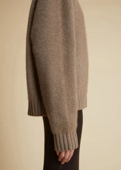 Khaite Mae Cashmere Pullover With Extended Sleeves In Barley Color